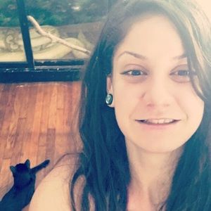 Meet your Posher, Brina